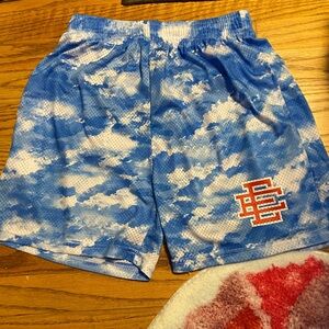 EE shorts new